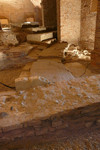 Un particolare della cavea così come è visibile oggi nel sotterraneo della nuova Manica di palazzo Reale, © Soprintendenza per i Beni Archeologici del Piemonte e del Museo Antichità Egizie.