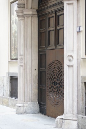 Porta d'accesso al MAO - Museo d'Arte Orientale. Fotografia di Edoardo Vigo, 2012