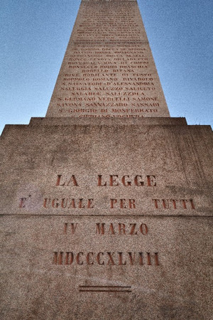 Luigi Quarenghi, Obelisco alle leggi Siccardi (iscrizione, dettaglio), 1853. Fotografia di Mattia Boero, 2010. © MuseoTorino. 