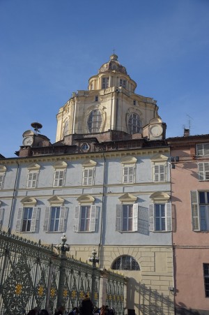 Orologio solare, Chiesa San Lorenzo. Fotografia del 2020