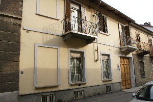 Casa di abitazione via Candelo 11