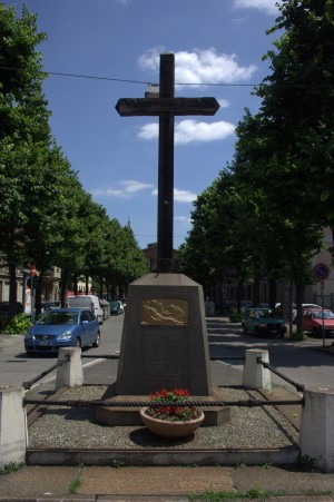 Croce ai caduti di Madonna di Campagna