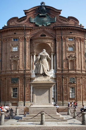 Giovanni Albertoni, Monumento a Vincenzo Gioberti (retro), 1859. Fotografia di Mattia Boero, 2006. © MuseoTorino.