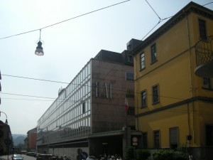 Sede RAI già  Distretto Militare Caserma Giuseppe Arimondi Via Verdi 16. Fotografia di Daniele Trivella, 2013