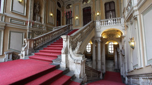 Scalone d’onore di Palazzo Barolo. Fotografia di Paolo Mussat Sartor e Paolo Pellion di Persano, 2010. © MuseoTorino