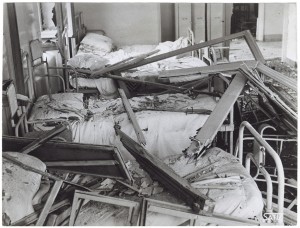 Ospedale San Giovanni Battista (delle Molinette), Corso Donato Bramante. Effetti prodotti dai bombardamenti dell'incursione aerea dell'8-9 dicembre 1942. UPA 2836D_9D01-56. © Archivio Storico della Città di Torino