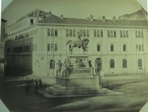 Carlo Marocchetti, Monumento a Carlo Alberto, 1856-1860. Fotografia di Chiapella. © Biblioteca Reale di Torino.