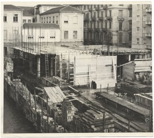 Il nuovo edificio della Biblioteca civica in costruzione, 1958 circa. Biblioteca civica Centrale © Biblioteche civiche torinesi