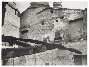 Palazzo già Costa della Trinità, Via Via San Francesco Da Paola, 17. Effetti prodotti dell'incursione aerea dell'8-9 dicembre 1942. UPA 3004_9D02-20. © Archivio Storico della Città di Torino