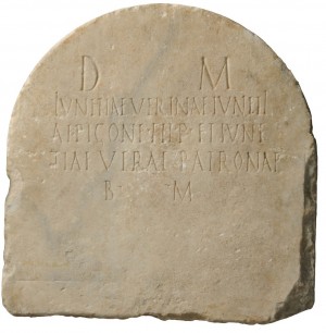 Stele voluta da Iunetia Epigone