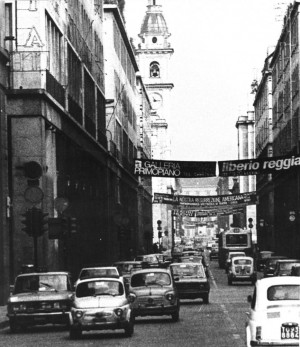 Via Roma, traffico intenso, anni Settanta © Archivio Storico della Città di Torino