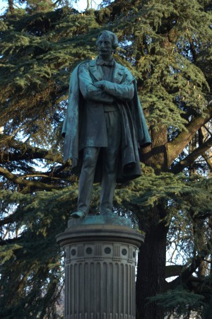 Monumento a Massimo D'Azeglio. Fotografia di Giuseppe Caiafa, 2011
