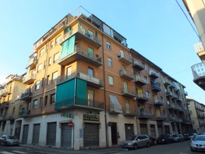 Edificio di civile abitazione in via Antonio Banfo 51