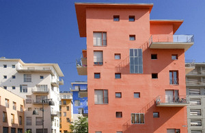 Le case colorate del Villaggio Olimpico. Fotografia di Bruna Biamino, 2010. © MuseoTorino