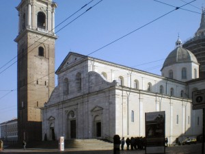 Piazza San Giovanni pedonalizzata, Duomo. Fotografia di Angela Caterini, 2015