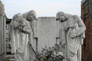 16 AVII Arturo Stagliano (1867-1936), Tomba famiglia Bosco (viale centrale, 138). Fotografia di Roberto Cortese, 2018