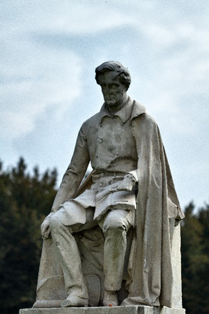 Vincenzo Vela, Monumento a Cesare Balbo (particolare della statua, veduta laterale), 1856. Fotografia di Mattia Boero, 2010. © MuseoTorino