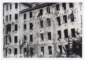 Ospedale San Giovanni Battista (delle Molinette), Corso Donato Bramante. Effetti prodotti dai bombardamenti dell'incursione aerea dell'8-9 dicembre 1942. UPA 2831D_9D01-42. © Archivio Storico della Città di Torino