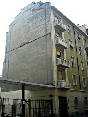 Edificio ad uso abitativo e industria in via Goffredo Casalis 39