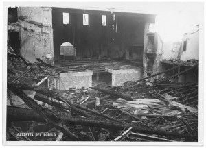 Teatro Alfieri, Piazza Solferino 2. Effetti prodotti dai bombardamenti dell'incursione aerea dell'8 dicembre 1942. UPA 2702D_9C05-15. © Archivio Storico della Città di Torino