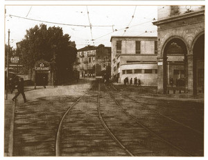 L’ingresso di piazza Baldissera del Lutrario negli anni Quaranta. ©Archivio Privato Roberto Orlandini.