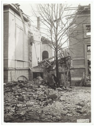 Corso Filippo Turati, Ospedale Mauriziano Umberto 1°. Effetti prodotti dai bombardamenti dell'incursione aerea del 28-29 Novembre 1942. UPA 2226_9C01-10. © Archivio Storico della Città di Torino