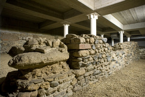 I resti di strutture romane nell’ex caserma dei Vigili del Fuoco. Parcheggio “Palazzo” in corso XI Febbraio. Fotografia di Marco Saroldi, 2010. © MuseoTorino