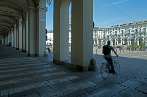 I portici di piazza Vittorio Veneto. Fotografia di Dario Lanzardo, 2010. © MuseoTorino.
