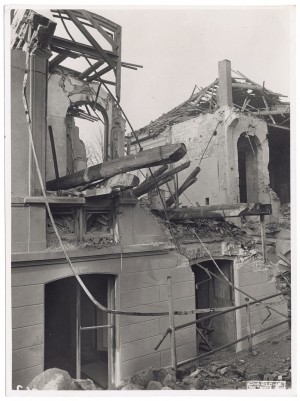 Corso Filippo Turati, Ospedale Mauriziano Umberto 1°. Effetti prodotti dai bombardamenti dell'incursione aerea del 28-29 novembre 1942. UPA 2224_9C01-08. © Archivio Storico della Città di Torino