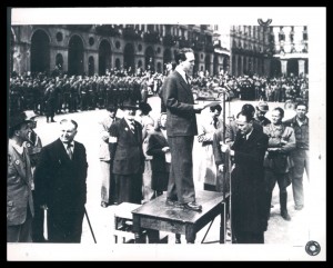 Franco Antonicelli. Manifestazione del 6 maggio 1945. Archivio Istoreto. © Istoreto