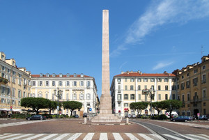Luigi Quarenghi, Obelisco alle leggi Siccardi, 1853. Fotografia di Fabrizia Di Rovasenda, 2010. © MuseoTorino.