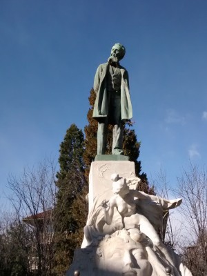 Monumento a Galileo Ferraris