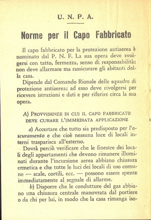 Unione Nazionale Protezione Antiaerea. Norme per il capo fabbricato, pagina 2 di 8. ASCT, Miscellanea sicurezza pubblica 58. © Archivio Storico della Città di Torino