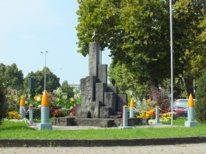 Monumento ai caduti di tutte le guerre, del lavoro e della violenza e in ricordo dell'8 settembre 1943