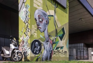Artisti vari, murales sui piloni della manica del Politecnico, 2009. 
