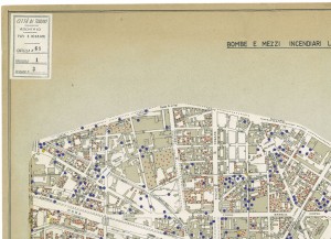 Bombe e mezzi incendiari lanciati 1:5000, 1942-1945. Zona 3: Borgo Dora - Valdocco - Aurora - Borgo Rossini - Gasometro. ASCT, Tipi e disegni, cart. 68, fasc. 1 disegno 3, quadrante 4. © Archivio Storico della Città di Torino 