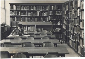 Nuovo edificio della Biblioteca civica, sala di consultazione, post 1960. Biblioteca civica Centrale © Biblioteche civiche torinesi