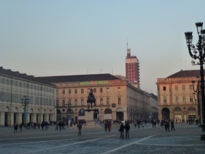 Piazza San Carlo con, sullo sfondo, la Torre Littoria. Fotografia di Alessandro Martini, 2012. © MuseoTorino