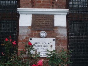 Lapide dedicata a Vicini Adelmo (1910 - 1944)