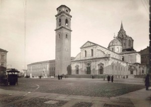 Piazza San Giovanni, Duomo, 1950 circa © Archivio Storico della Città di Torino (GDP sez I 489_059)