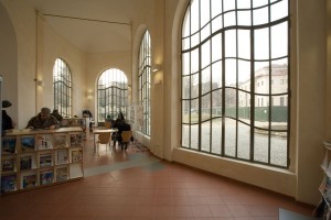 Interno dell'orangerie di villa Amoretti, dopo i restauri. Fotografia di Roberto Goffi, 2006.