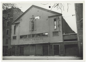 Via Principi d'Acaia 43, Cinema Principe. Danni prodotti dai bombardamenti dell'incursione aerea del 18-19 novembre 1942. UPA 1541D_9A05-28. © Archivio Storico della Città di Torino