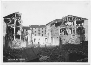 Via Duchessa Jolanda 29, R. Istituto Magistrale Femminile “Domenico Berti”. Effetti prodotti dai bombardamenti dell'incursione aerea del 28 Novembre 1942. UPA 2285_9C01-63. © Archivio Storico della Città di Torino