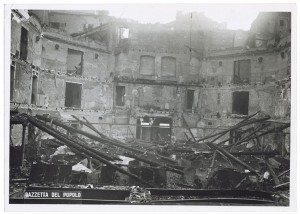 Teatro Alfieri, Piazza Solferino 2. Effetti prodotti dai bombardamenti dell'incursione aerea dell'8 dicembre 1942. UPA 2701D_9C05-13. © Archivio Storico della Città di Torino