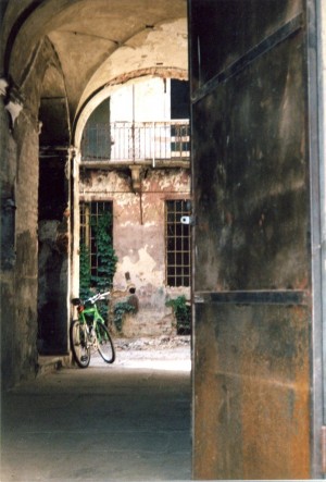 Casa Siccardi, androne. Fotografia, 2007 © Biblioteche civiche torinesi