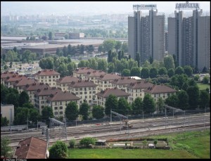 Veduta aerea delle case-torri della Cooperativa di abitazioni Giuseppe Di Vittorio. Fotografia di Michele D'Ottavio, 2011. © MuseoTorino