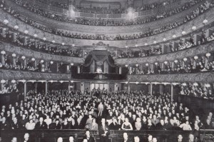 Teatro Regio, interno. Fotografia degli anni '20. © Fondazione Torino Musei - Archivio fotografico.