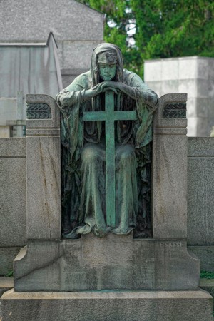 16. Francesco Sassi (1870-1943), Tomba famiglia Galdi (D 502). Fotografia di Roberto Cortese, 2018