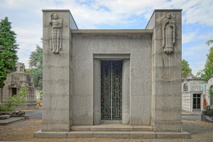 20. Roberto Terracini (1900-1976), Tomba famiglia Luci - Cravario (C 493). Fotografia di Roberto Cortese, 2018