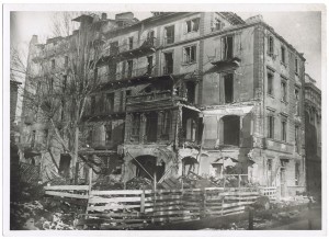 Via Confienza. Effetti prodotti dal bombardamento dell'incursione aerea del 28 novembre 1942. UPA 2202_9B06-50. © Archivio Storico della Città di Torino